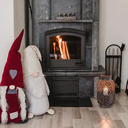 Apartment Paritalohuoneisto Laehellae Joulupukin Pajakylaeae Rovaniemi