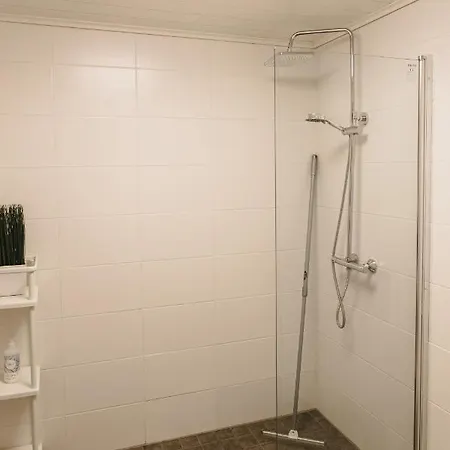 Paritalohuoneisto Laehellae Joulupukin Pajakylaeae Apartment