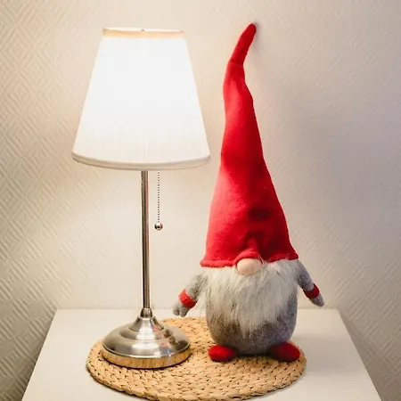 Paritalohuoneisto Laehellae Joulupukin Pajakylaeae Apartment *