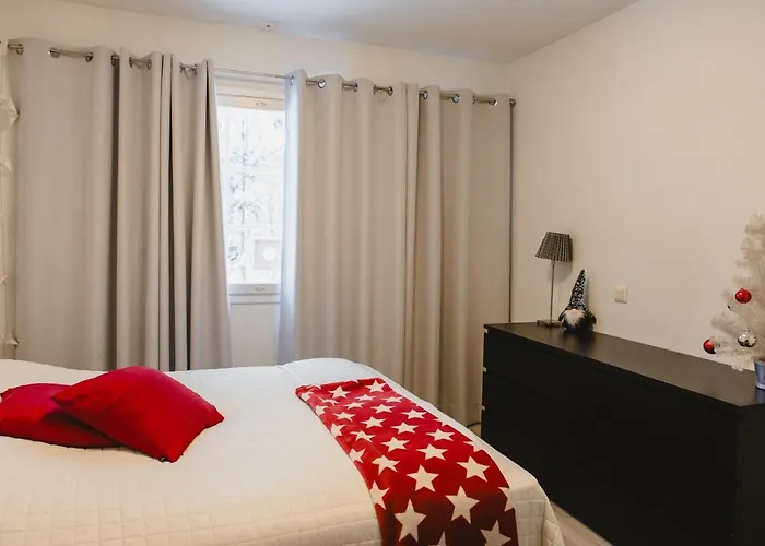 Paritalohuoneisto Laehellae Joulupukin Pajakylaeae *